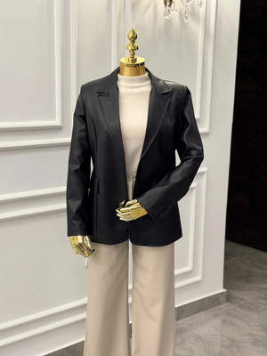 Classic Black Leather Jacket Kaleen