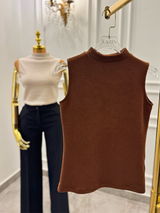 Basic Ribbed Body Shirt – Mock Neck – Brown