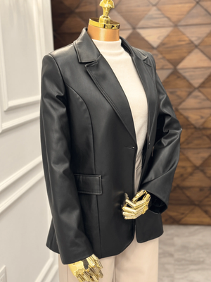 Classic Black Leather Jacket Kaleen