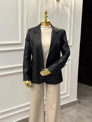 Classic Black Leather Jacket Kaleen