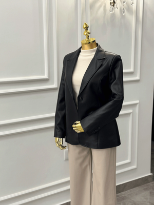 Classic Black Leather Jacket Kaleen