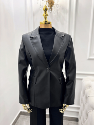 Classic Black Leather Jacket Kaleen